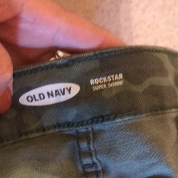Old Navy rockstar super skinny jeans camo size 10 new with tags - Picture 10 of 11